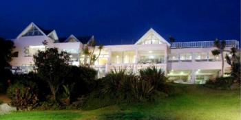 The Pink Lodge on the Beach: The Pink Lodge on the Beach Accommodation