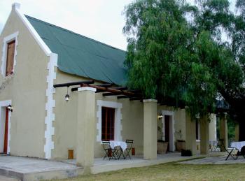The Thorntree Country House: Oudtshoorn Accommodation Kelin Karoo The Thorntree Country House: Oudtshoorn Accommodation Kelin Karoo